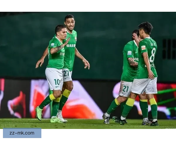 金特罗精彩任意球首开纪录点燃全场激情瞬间