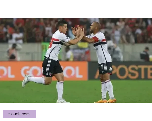 阿斯顿维拉历史性突破首度晋级欧洲冠军联赛辉煌时刻